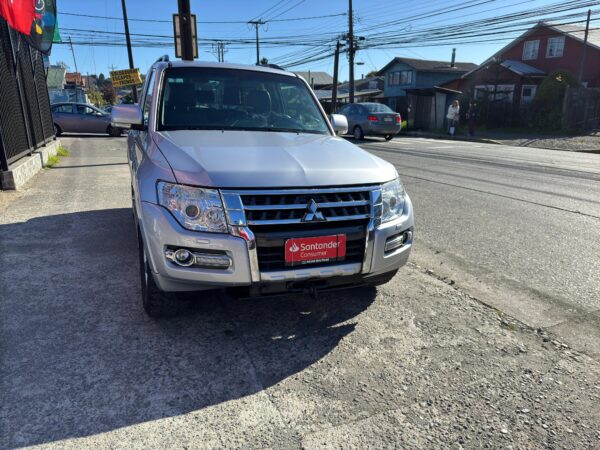 2016 MITSUBISHI MONTERO 4x4 3.2 AUT - Imagen 4