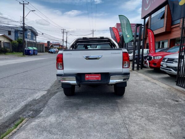 2017 TOYOTA  ALL NEW HILUX D CAB 4X4 2.4 DIESEL - Imagen 3