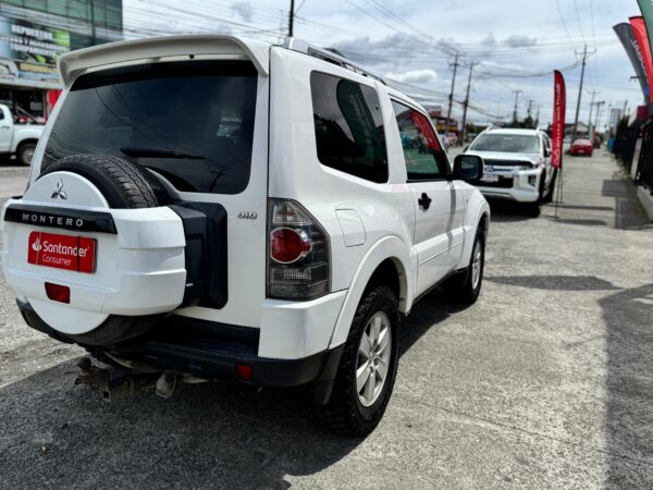 2009 Mitsubishi MONTERO 3.2 - Imagen 2