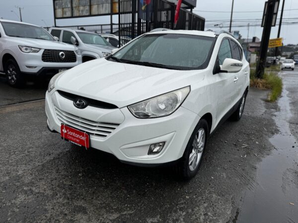 2012 HYUNDAI TUCSON AUT 4X4 2.0 BENCINA - Imagen 8