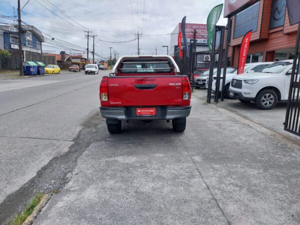 2021 TOYOYA  HILUX D CAB DX 4X4 2.4 - Imagen 2