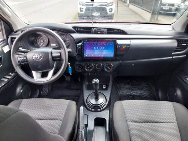 2021 TOYOYA  HILUX D CAB DX 4X4 2.4 - Imagen 6