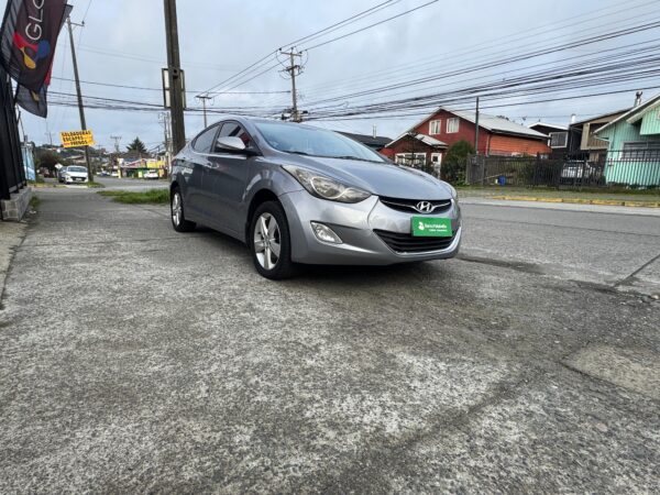 Hyundai ELANTRA GLS 1.8 AT 2014 - Imagen 2