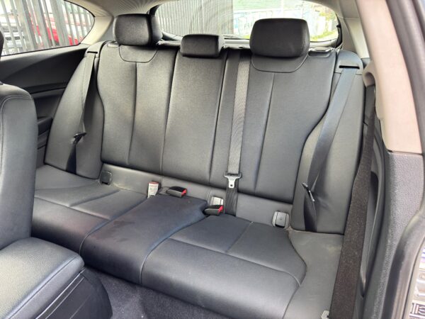 2015 BMW 114 I BUSINESS 1.6 - Imagen 6