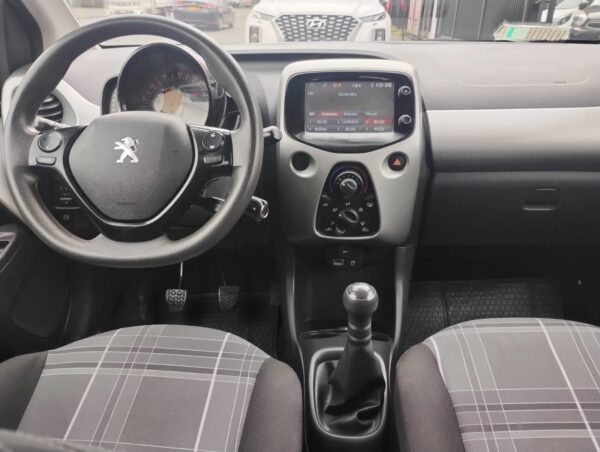 2017 Peugeot 108 ACTIVE PACK 1.2 - Imagen 4