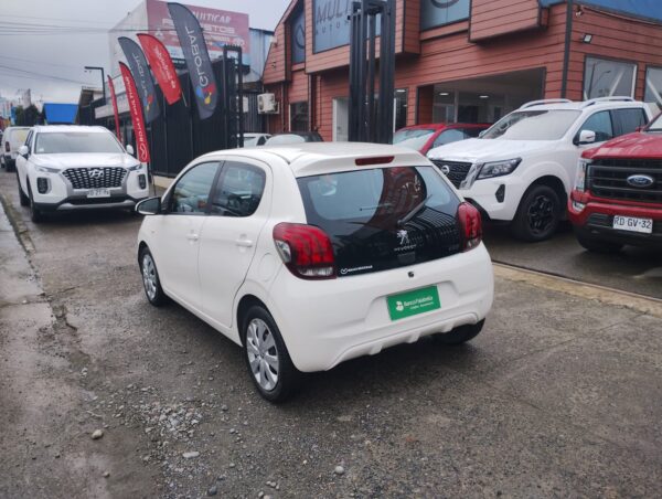 2017 Peugeot 108 ACTIVE PACK 1.2 - Imagen 3