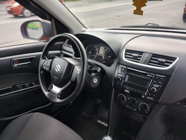 2016 Suzuki SWIFT GL HB 1.2 - Imagen 4