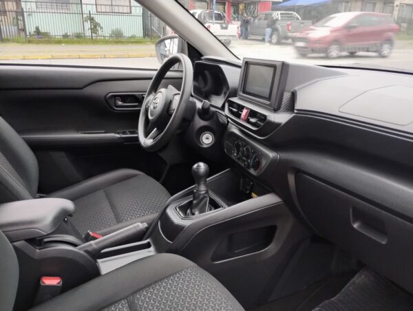 2025 Toyota RAIZE 1.2 - Imagen 8