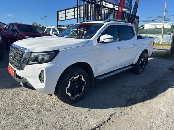 2021 Nissan NP300 NAVARA DCAB 4X4 2.3 AUT - Imagen 3