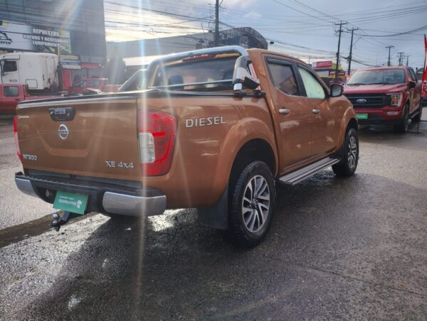2016 Nissan DIESEL NP300 DCAB XE 4X4 2.3 - Imagen 16