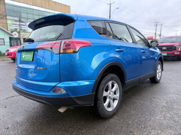 2018 Toyota RAV 4 2.0 - Imagen 8