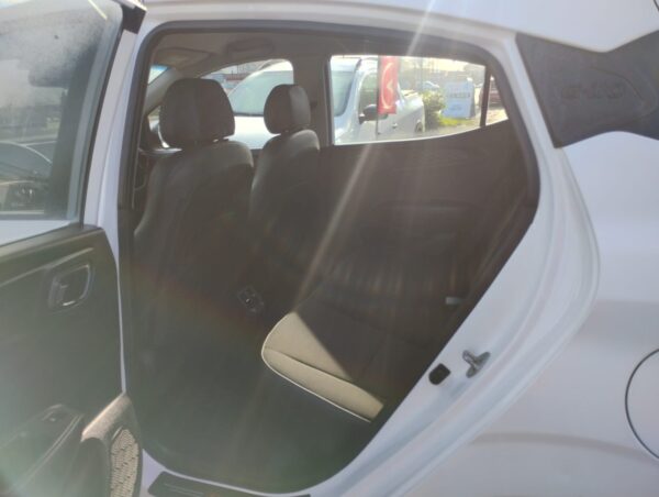 2022 Hyundai GRAND I10 HB FULL EQUIPO 1.2 - Imagen 7