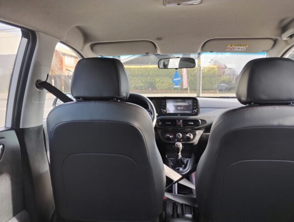 2022 Hyundai GRAND I10 HB FULL EQUIPO 1.2 - Imagen 9