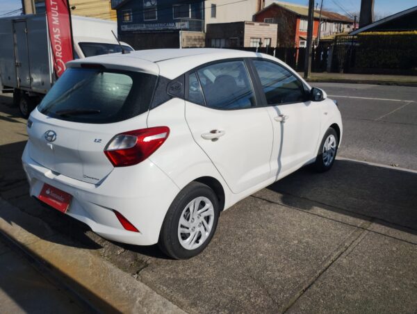 2022 Hyundai GRAND I10 HB FULL EQUIPO 1.2 - Imagen 11