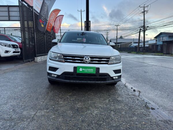 2019 Volkswagen TIGUAN 4X4 2.0 AUT - Imagen 4