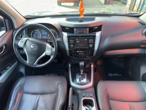 2017 Nissan NP300 D CAB LE 4X4 2.3 AT - Imagen 3