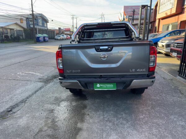 2017 Nissan NP300 D CAB LE 4X4 2.3 AT - Imagen 7