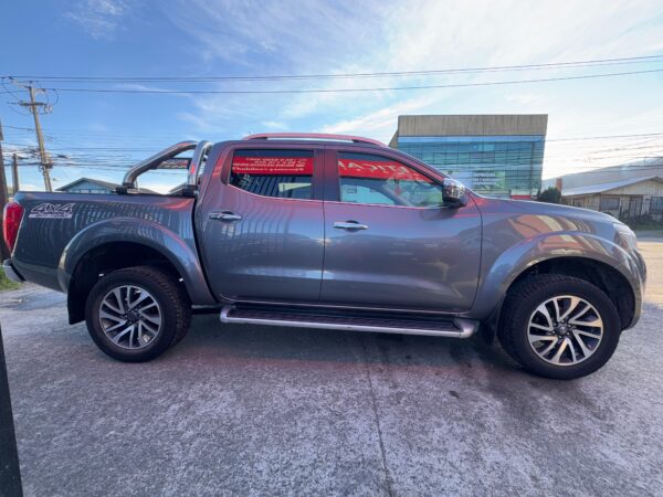 2017 Nissan NP300 D CAB LE 4X4 2.3 AT - Imagen 8