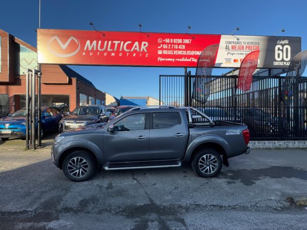 2017 Nissan NP300 D CAB LE 4X4 2.3 AT - Imagen 10