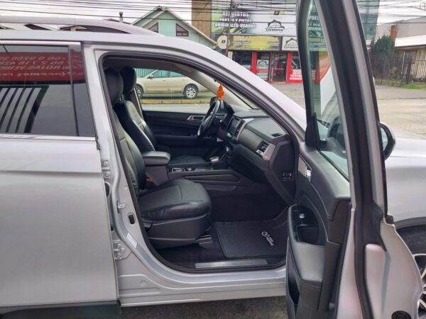 2020 Ssangyong DIESEL NEW REXTON 4X4 2.2 AUT - Imagen 12