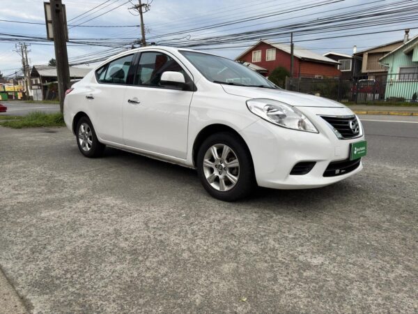 2014 Nissan VERSA SENSE AUTOMATICO 1.6 - Imagen 3