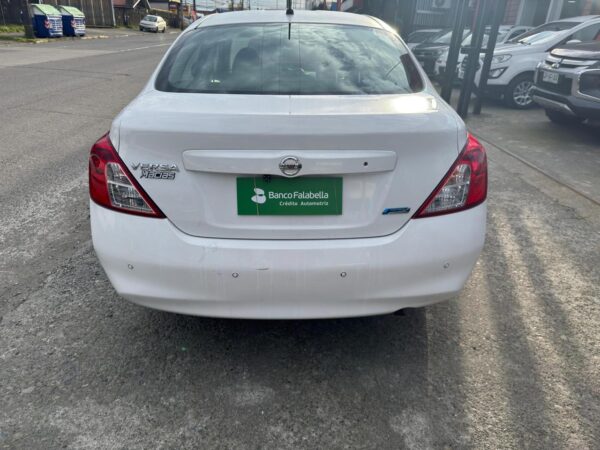 2014 Nissan VERSA SENSE AUTOMATICO 1.6 - Imagen 4