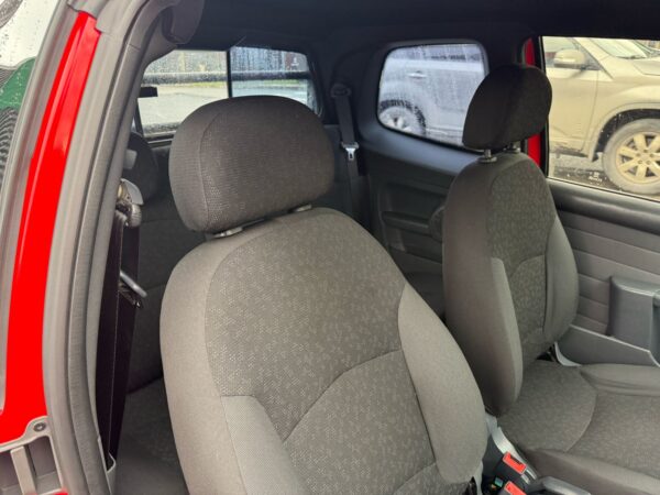 2021 Ram 700 SLT DCAB 1.4 - Imagen 8