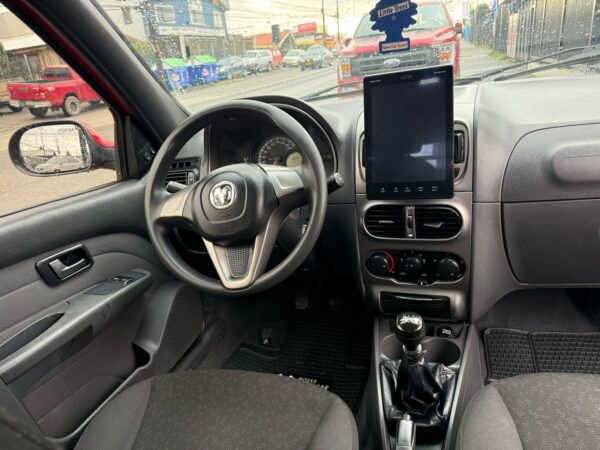 2021 Ram 700 SLT DCAB 1.4 - Imagen 9
