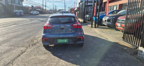 2017 KIA RIO 5 EX 1.4 - Imagen 2