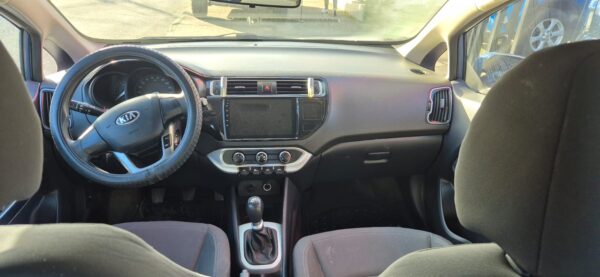 2017 KIA RIO 5 EX 1.4 - Imagen 8