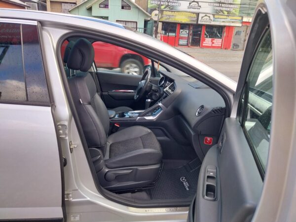 2017 Peugeot 3008 ALLURE BLUE HDI 1.6 AUT - Imagen 9