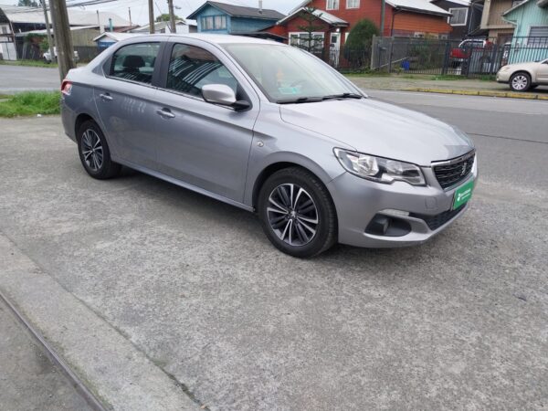 2018 Peugeot 301 ALLURE HDI 1.6 - Imagen 4