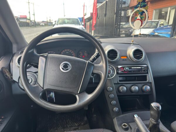 2012 Ssangyong ACTYON SPORT 2.0 - Imagen 9