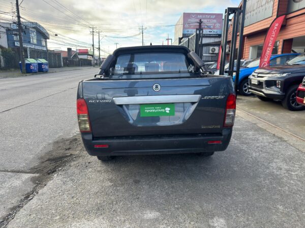 2012 Ssangyong ACTYON SPORT 2.0 - Imagen 10