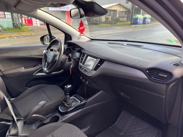 2023 Opel BENCINA CROSSLAND MT6 1.2T - Imagen 7