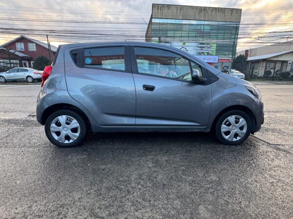 2019 Chevrolet SPARK GT LT 1.2 - Imagen 2