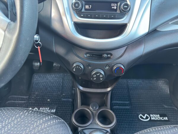 2019 Chevrolet SPARK GT LT 1.2 - Imagen 10