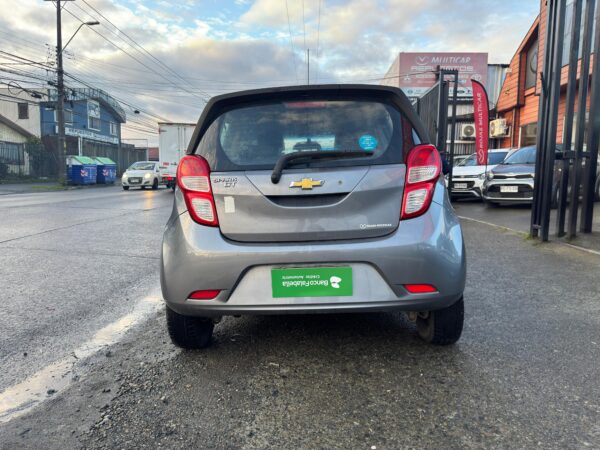 2019 Chevrolet SPARK GT LT 1.2 - Imagen 11