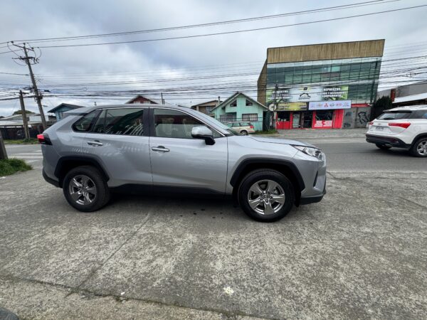 2025 Toyota RAV4 4X2 2.0 AUT - Imagen 5