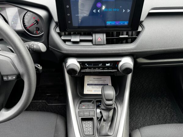 2025 Toyota RAV4 4X2 2.0 AUT - Imagen 10