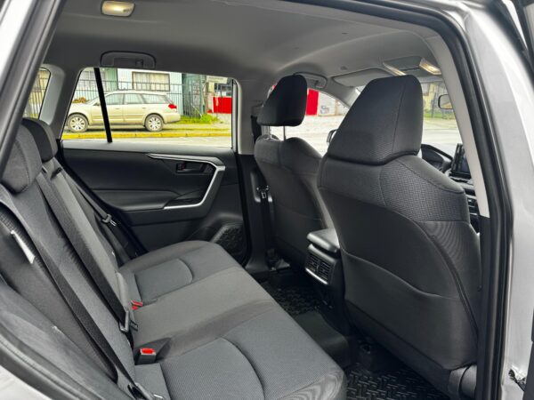 2025 Toyota RAV4 4X2 2.0 AUT - Imagen 11