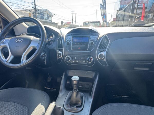 2012 Hyundai TUCSON GL 2.0 - Imagen 9