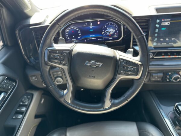 2023 Chevrolet SILVERADO 4X4 6.2 AUT - Imagen 3
