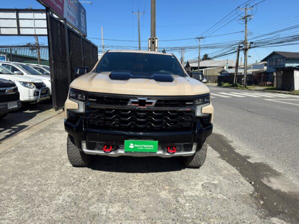 2023 Chevrolet SILVERADO 4X4 6.2 AUT - Imagen 4
