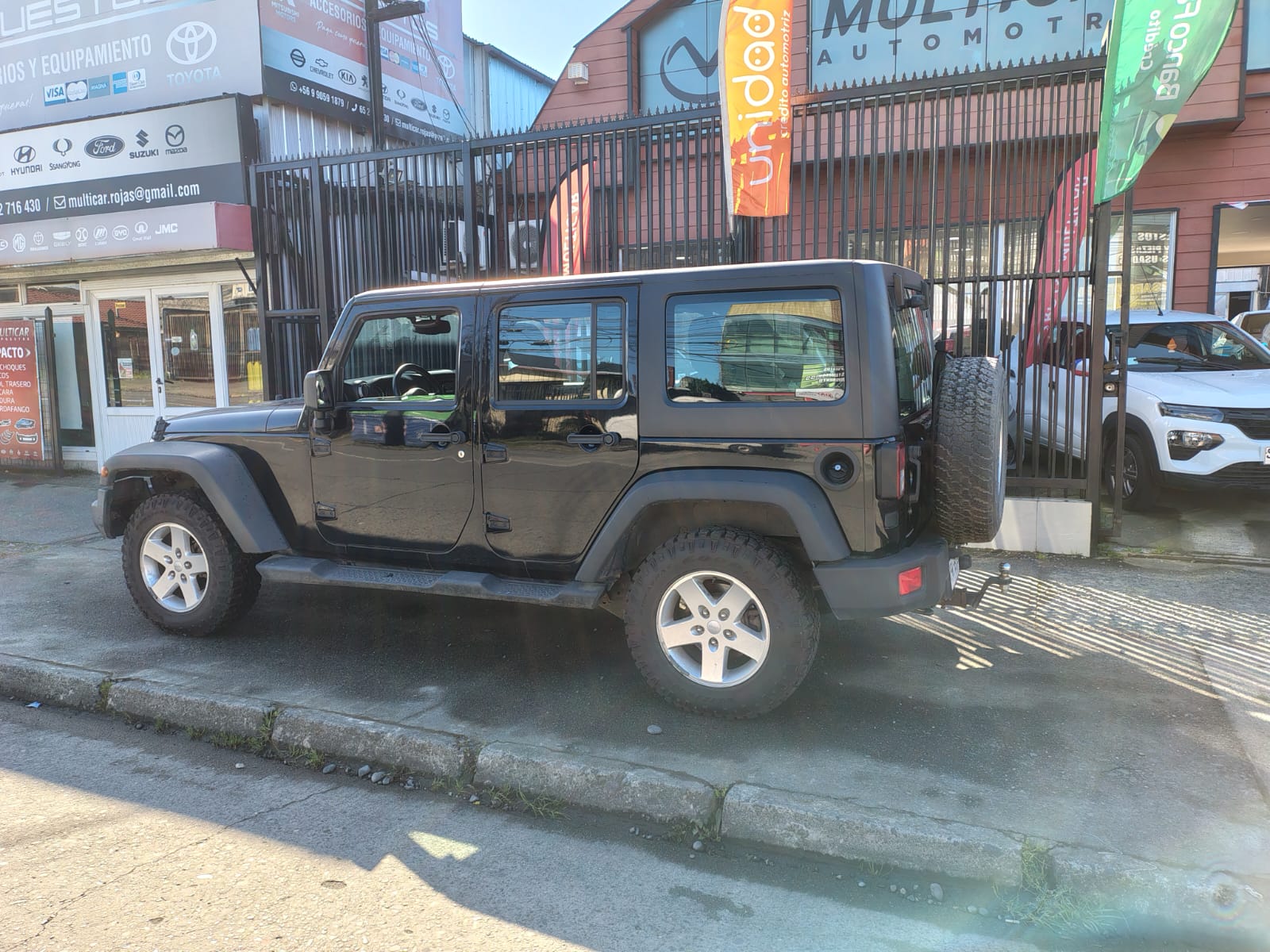 2013 Jeep BENCINAWRANGLER UNLTD SPORT 4X4 3.6 AUT - Imagen 5