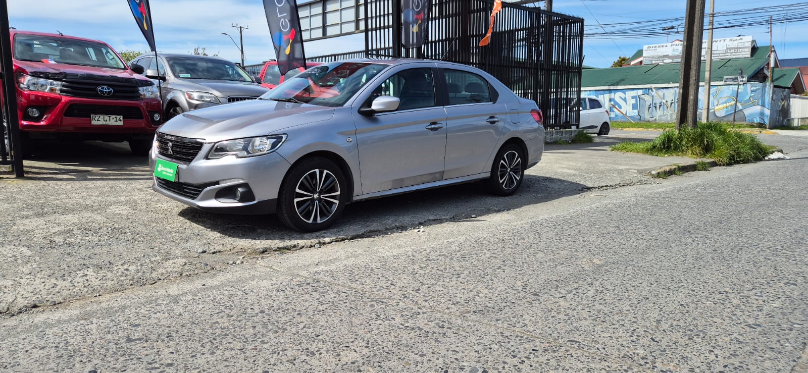 2017 Peugeot 301 ALLURE HDI 1.6 - Imagen 2