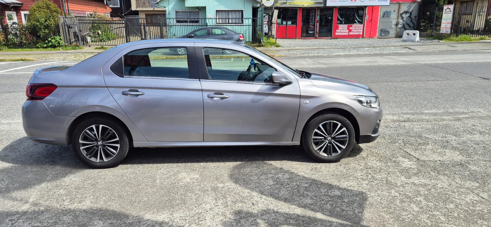 2017 Peugeot 301 ALLURE HDI 1.6 - Imagen 6