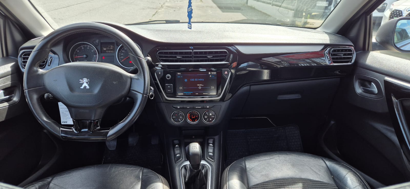 2017 Peugeot 301 ALLURE HDI 1.6 - Imagen 8