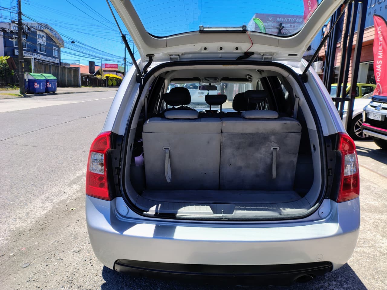 2011 KIA CARENS LX 2.0 - Imagen 9