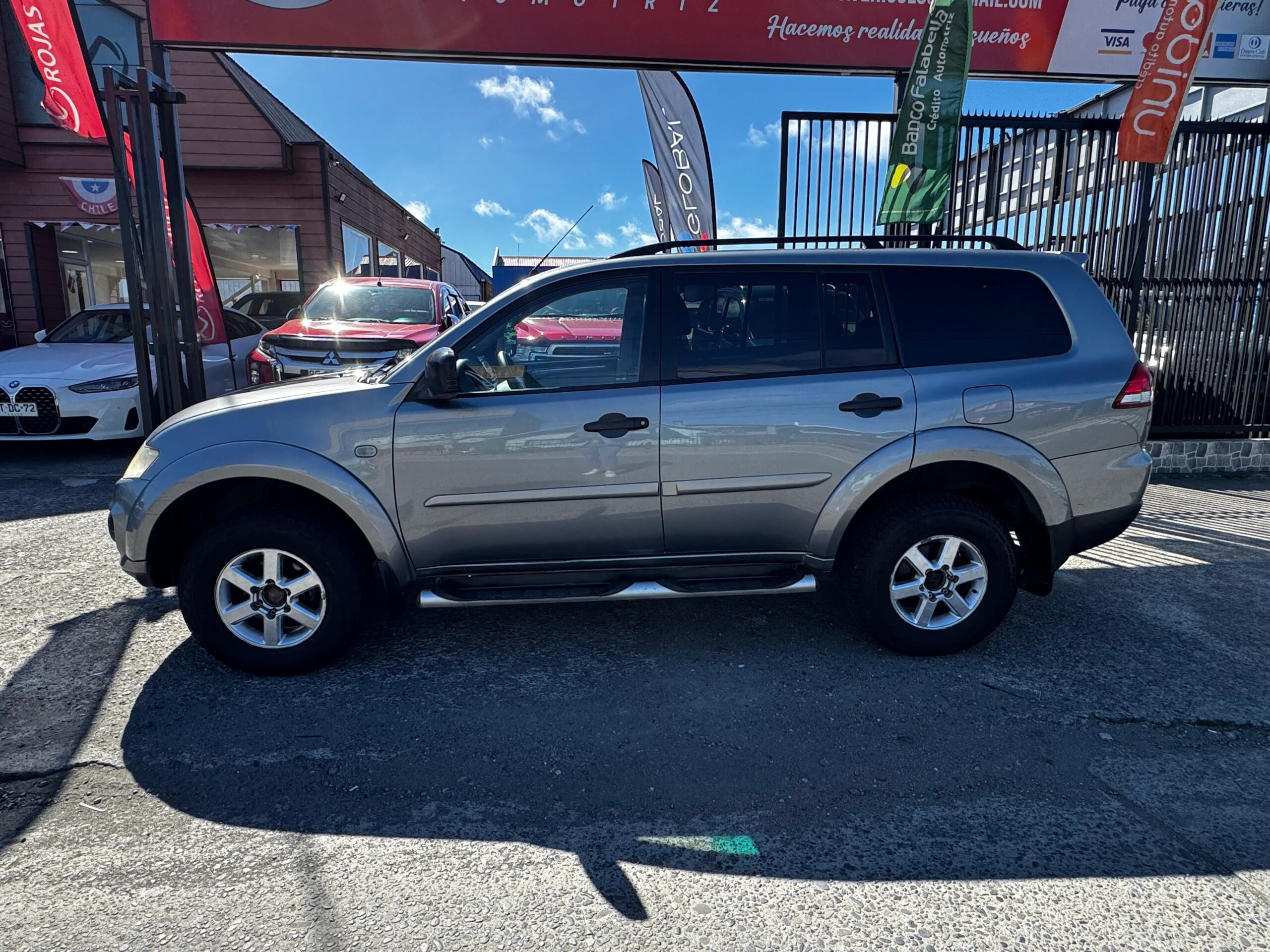 2016 Mitsubishi MONTERO SPORT G2 2.5 AUT - Imagen 4